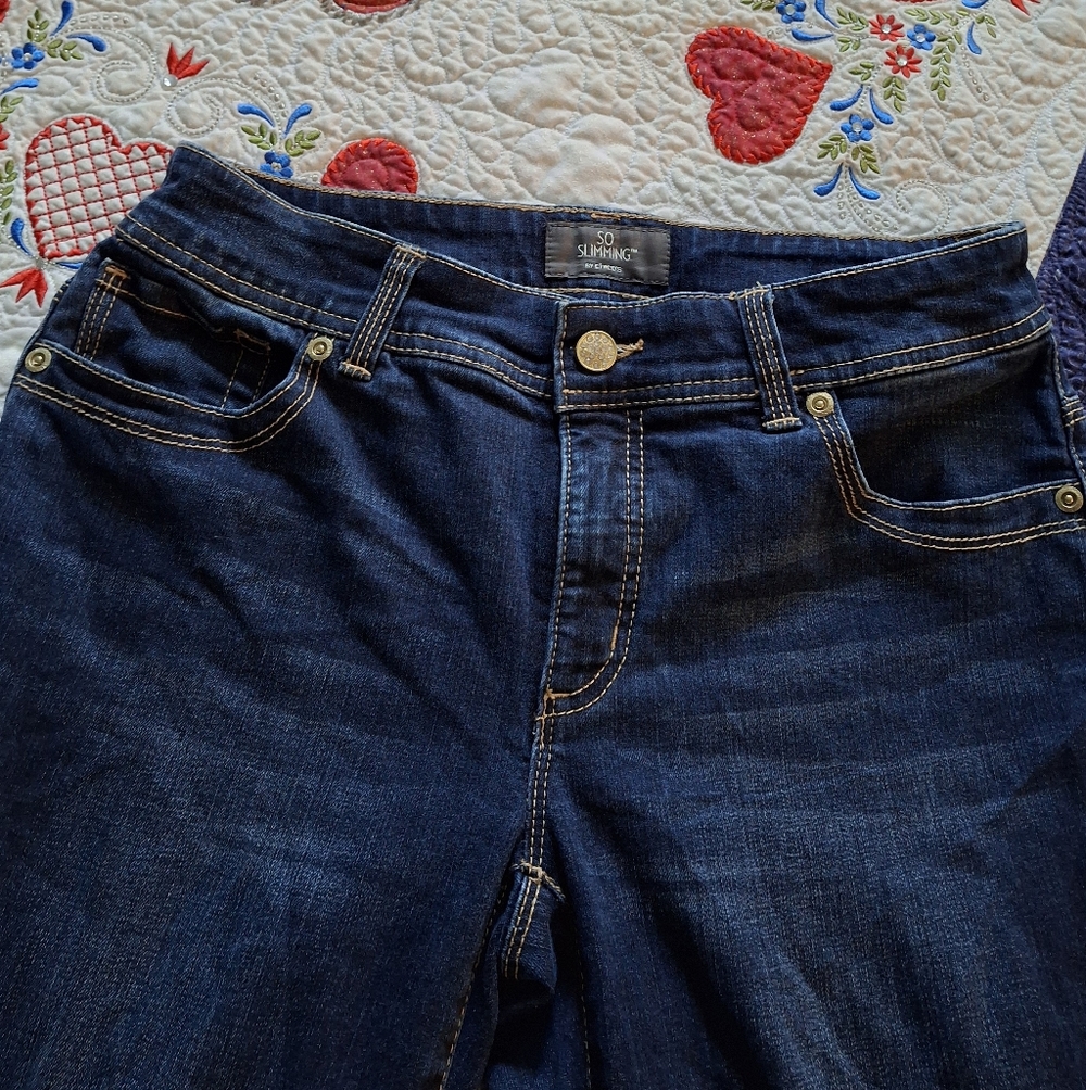 Chico's So Slimming Jeweled Jean Crop Pants Insm 26" Waist 30" Mid-rise Pre-own - Picture 13 of 13